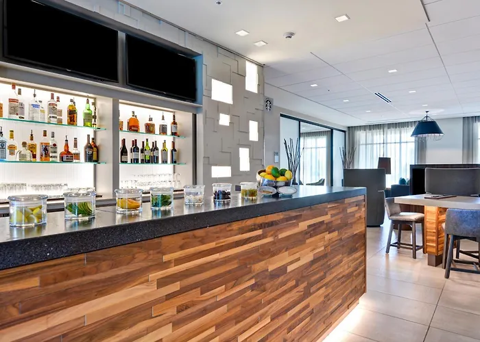 Courtyard By Marriott Jackson Madison